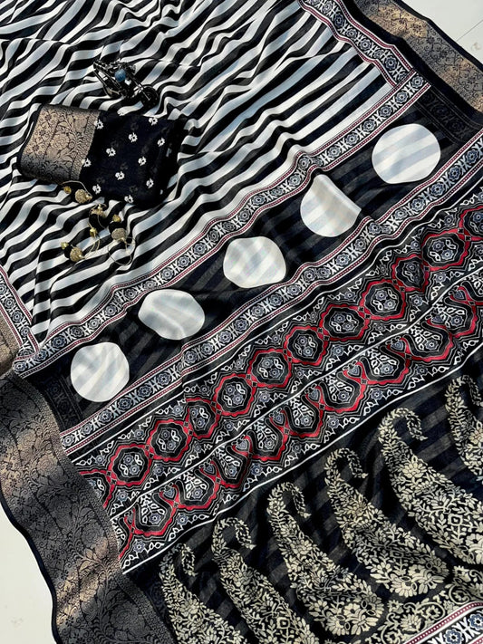 Dola Silk Saree With Jacquard Gap Bodar desgin print