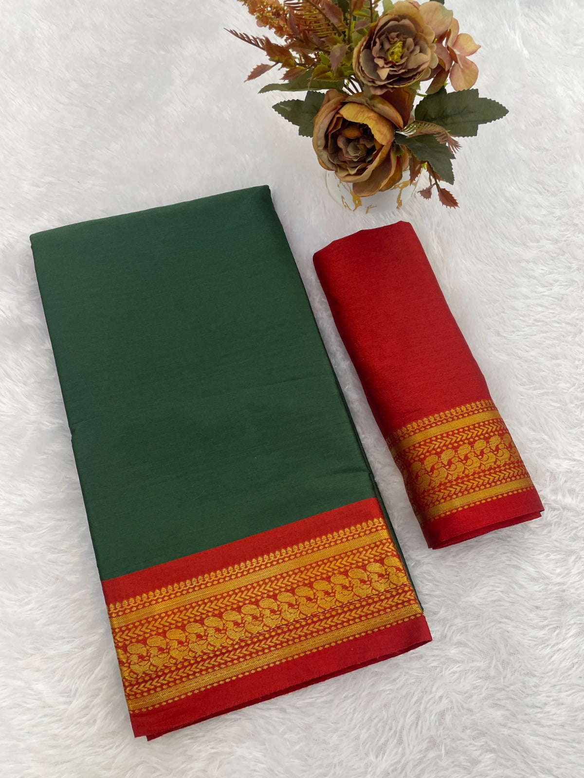 Beautiful animal print zari weaving border