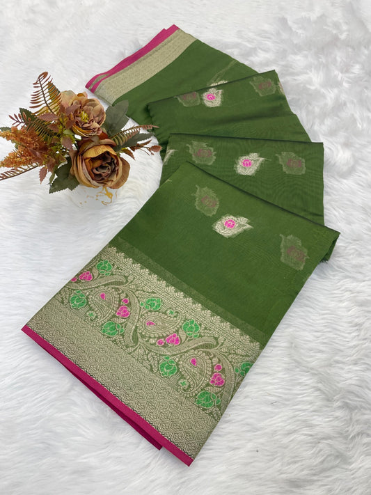 Banarasi Silk Saree for Women with Trendy Wedding Style in Cotton, Fancy, Art Silk, and Soft Silk Blend Maroon Saree