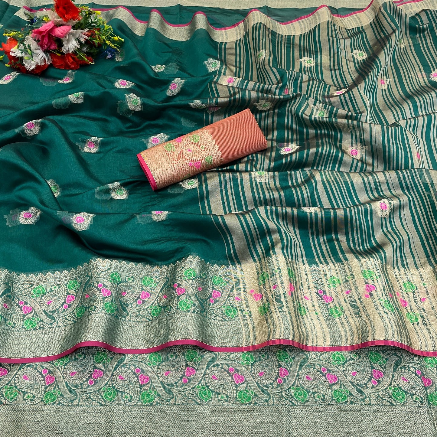 Banarasi Silk Saree for Women with Trendy Wedding Style in Cotton, Fancy, Art Silk, and Soft Silk Blend Maroon Saree