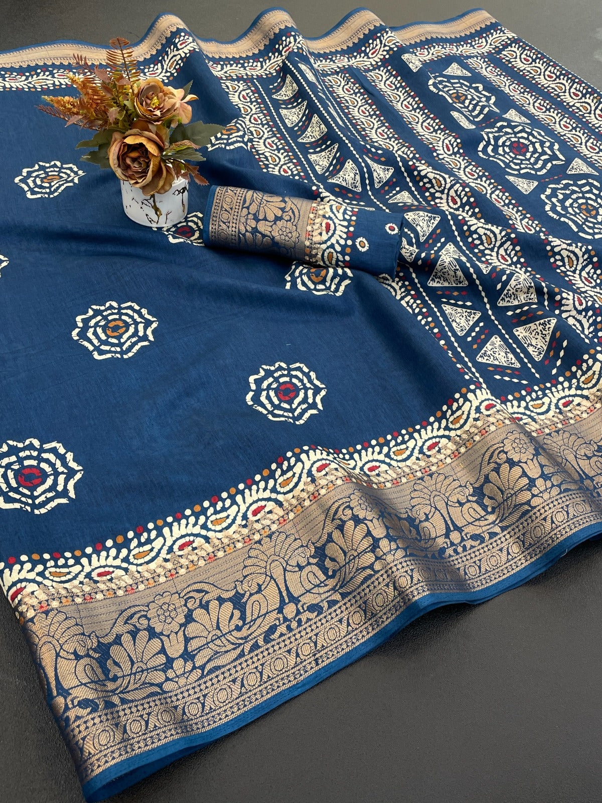 Dola Jaquard Woven Printed Saree With Blouse