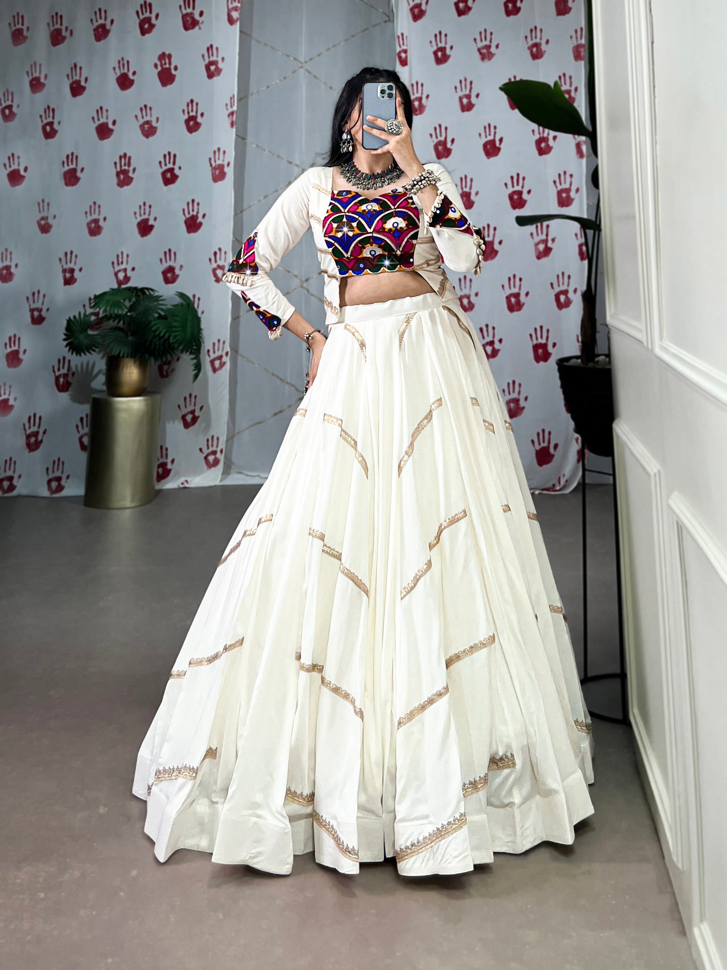 White Navratri Chaniya Choli for Women with Gamthi Work, Full Stitch Lehenga Choli for Navratri, Women Garba Dresses, Festival Outfit