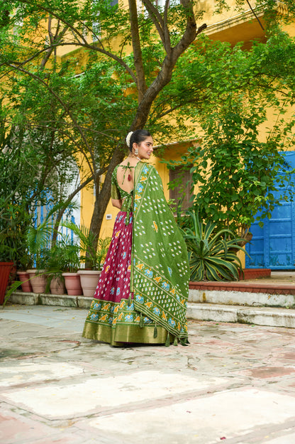 DEIANA'S Jacquard With Jari Lining With Print Lehenga Choli