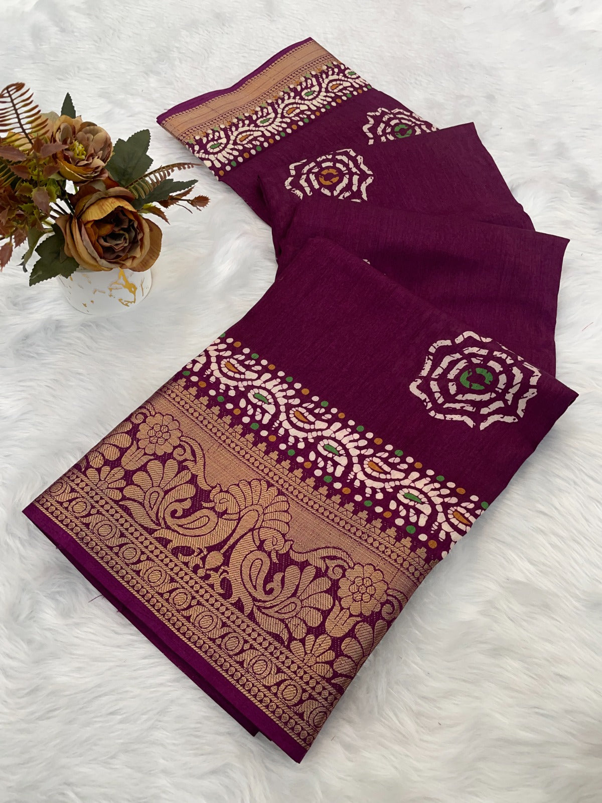 Dola Jaquard Woven Printed Saree With Blouse