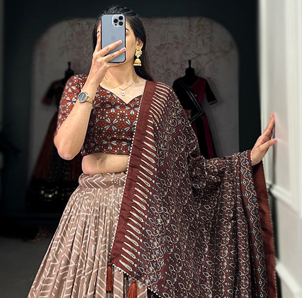 Elegant Tussar Silk Lehenga Choli with Bandhani & Patola Print